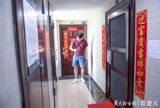 房子被邻居打通后续:开发商已买回-房子被邻居打通后续开发商已买回r